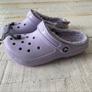 Crocs Classic Fuzz Lined Clogs W 8 M 6 Lavender NWT Purple